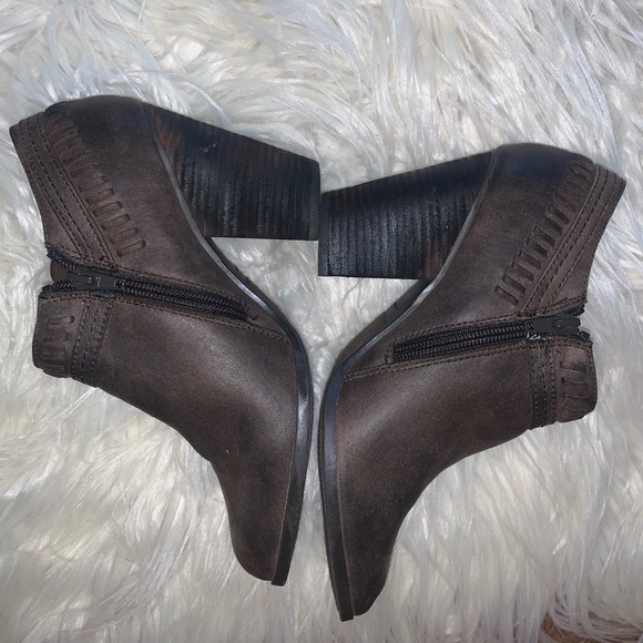Zipper up Brown suede ankle booties Sz8 heel 3.5” - Picture 4 of 11